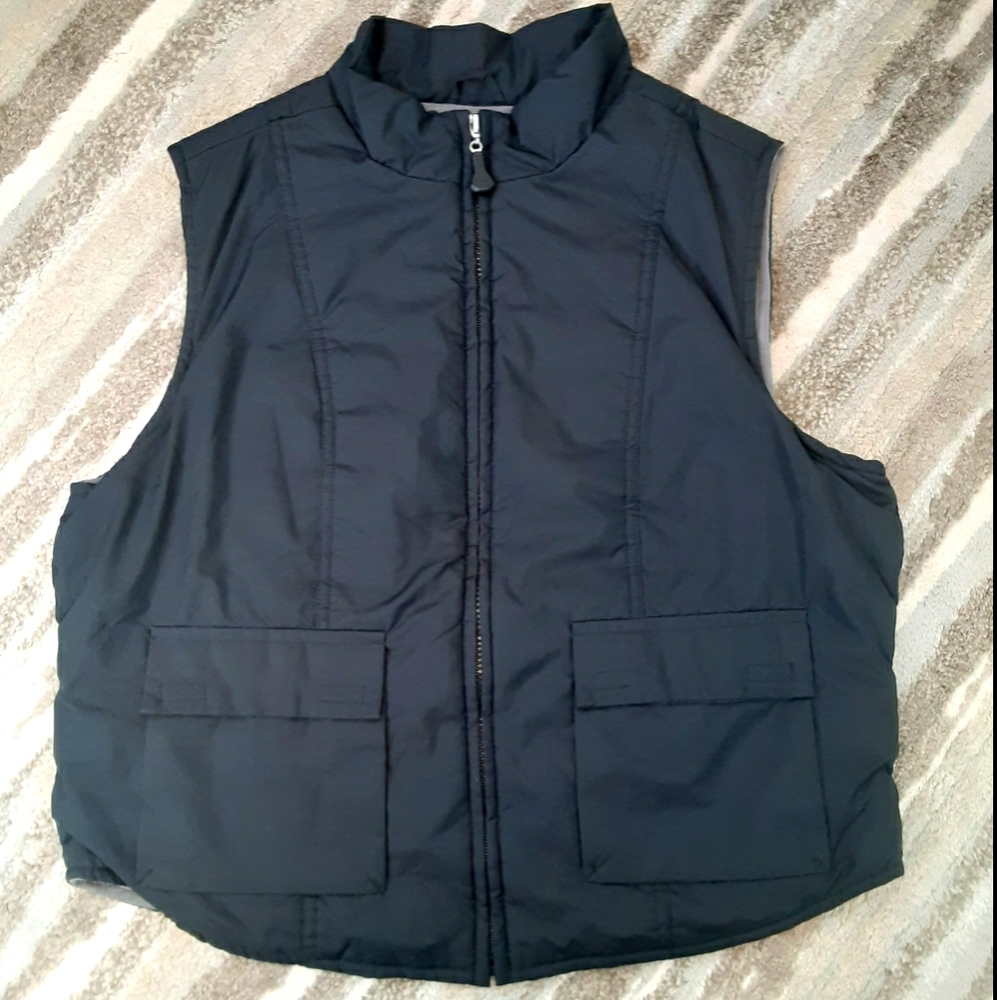 St. John's Bay Vest Black Large